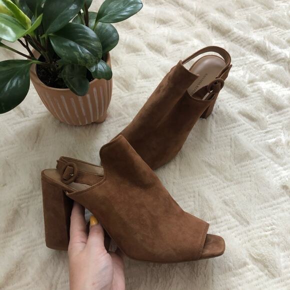 Banana Republic Tan Suede Peep Toe Heeled Booties - Picture 3 of 8
